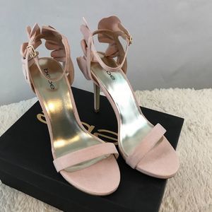 Bebe Pink Faux Suede Blaire Ruffle Stiletto Shoes Size 10‎